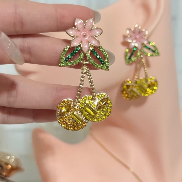 ⚜️ Floral Pink and Yellow Cherry Earrings - Picture 4 of 7